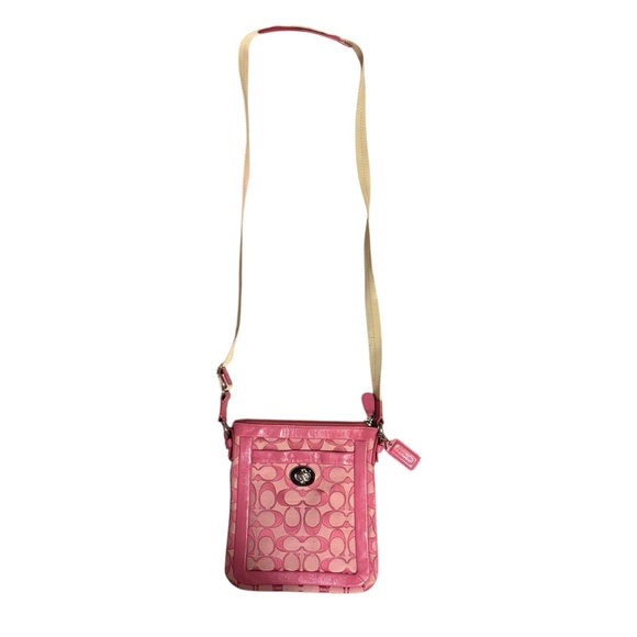 Coach | Signature Cricket Crossbody | Pink Patent Trim | Style 42664 - Picture 12 of 13